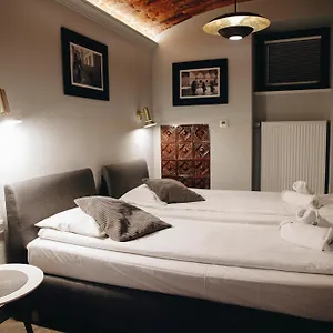 https://platan-apartments-5-min-main-sqr-large-bed-unique.krakowhotelspoland.com